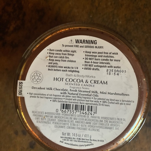 NEW Bath and Body Works Hot Cocoa & Cream Scented 3 Wick Candle - Picture 5 of 6